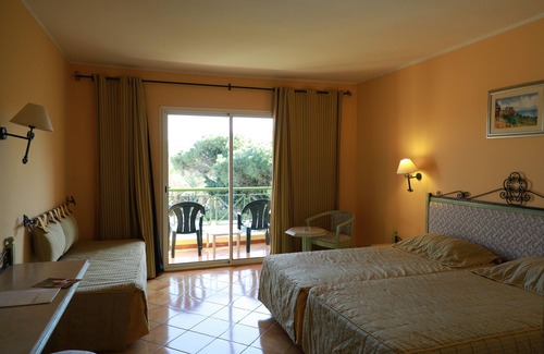 Tabarka Hotel | Discover Hotel Dar Ismail Tabarka: Ocean View & Spa Retreat