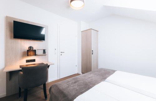Anif Hotel | Experience Hotel Das Essigmanngut: Family-Friendly Getaway