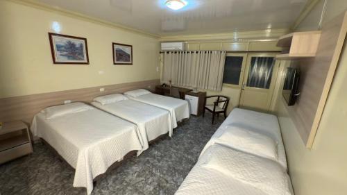 Serra Talhada Hotel | Pet-Friendly Hotel das Palmeiras with Pool & Restaurant