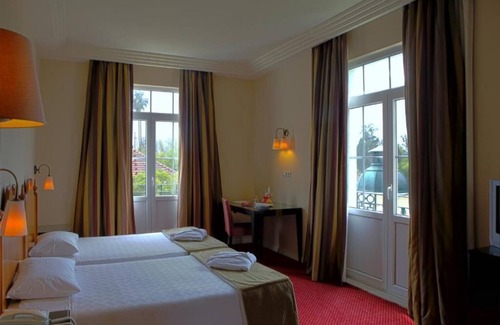 Curia Hotel | Relaxing Retreat at Hotel das Termas Curia with Spa & Pool