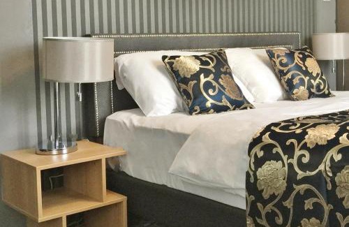 Marianske Lazne Hotel | Elegant Hotel DaVinci: Pet Friendly with Pool & Spa