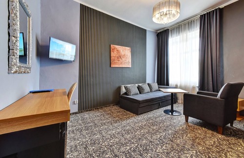 Marianske Lazne Hotel | Hotel DaVinci: Ideal Stay with Pool, Spa & Breakfast