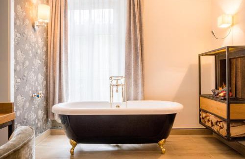 Bad Berneck im Fichtelgebirge Hotel | Relax at Hotel Hartl's Lindenmühle with Private Pool & Dining