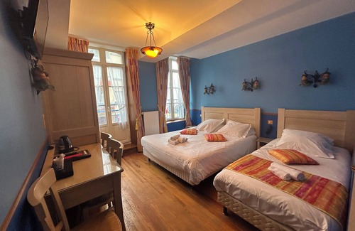 Le Treport Hotel | Discover Comfort at Hotel De Calais with Pool Access