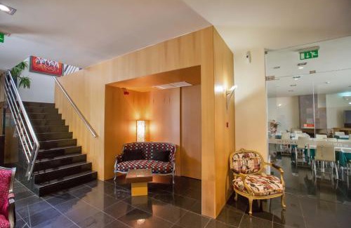 Cerva Hotel | Discover Hotel De Cerva: Oceanfront Bliss Awaits You