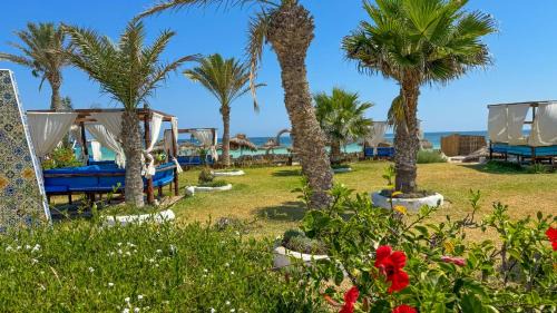 Playa Sidi Mehrez Hotel | Relax at Hotel de Charme et SPA Dar El Bhar with Ocean Views