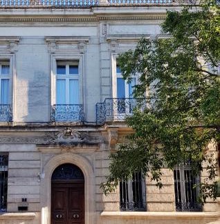 Arles House | Oceanfront Luxury at Hotel de l'Anglais - 4 Star Stay
