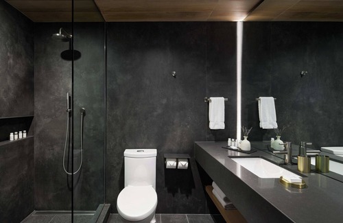 Plateau Mont Royal Hotel | Discover Comfort at Hotel de l'ITHQ: Rated 9.2/10