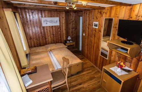 Leukerbad Hotel | Pet-Friendly Boutique Hotel de la Croix-Fédérale Awaits