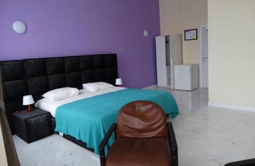 Paperode Hotel | Accessible Comfort at Hotel de la Gare Aalst
