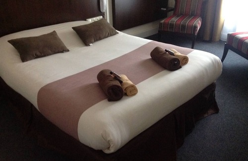 Saint-Jean Hotel | Discover Comfort at Hotel de la Paix with Spa & Restaurant