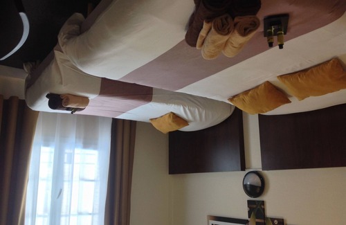 Saint-Jean Hotel | Discover Comfort at Hotel de la Paix with Spa & Restaurant