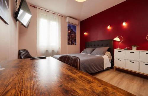 Pamiers Hotel | Discover Hotel de la Paix: Pet-Friendly with Great Amenities