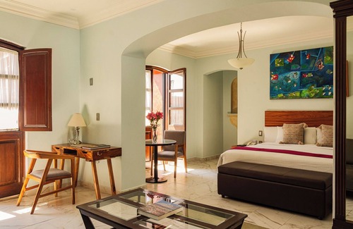 Centro Hotel | Discover Hotel De La Parra: 4-Star Retreat with Spa & Pool