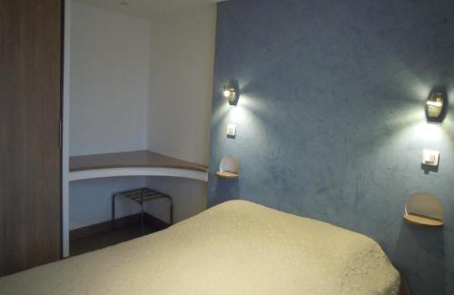Bar-sur-Aube Hotel | Pet-Friendly Retreat at HOTEL DE LA POMME D'OR