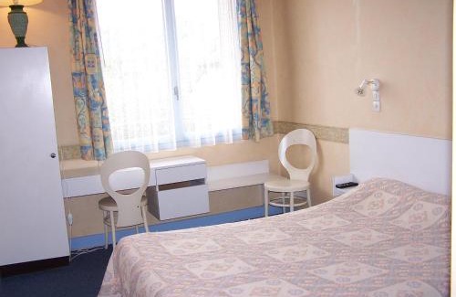 Bar-sur-Aube Hotel | Pet-Friendly Retreat at HOTEL DE LA POMME D'OR