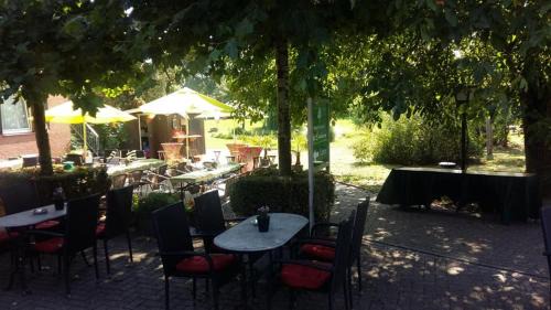 Winterswijk - Brinkheurne Hotel | Pet Friendly Hotel de Lindeboom with Ocean Views & Pool