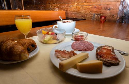 Grimentz Hotel | Discover Hotel de Moiry Supérieur: Rated 8.5/10 & Pet Friendly