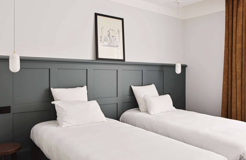 Carnot - Gailleton Hotel | Stay at Hotel De Verdun 1882: A Family-Friendly Escape