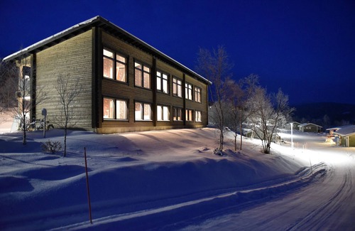 Utsjoki Hotel | Elegant Hotel Deatnu: Family-Friendly with Dining Options