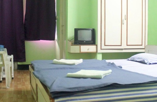 Bakkhali Hotel | Budget-Friendly Hotel Deepak with Pool & Family Amenities
