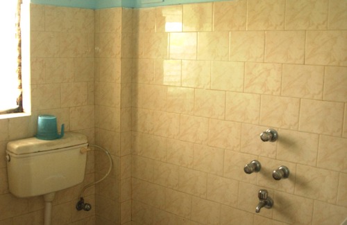 Bakkhali Hotel | Budget-Friendly Hotel Deepak with Pool & Family Amenities