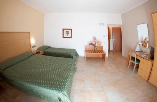 Vieste Hotel | Discover Hotel Degli Aranci: Oceanfront Escapes Await