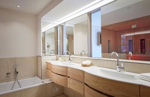 Winkhausen Hotel | Discover Romantik Wellnesshotel Deimann: 5-Star Spa Retreat