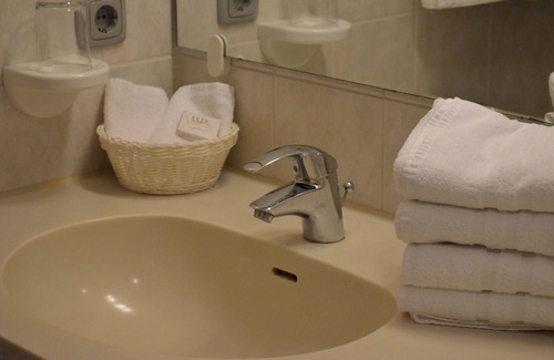 Bad Fuessing Hotel | Discover Hotel Dein Franz: 8.8/10 Rated Family Getaway