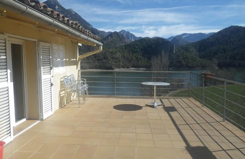 Coll de Nargo Hotel | Discover Hotel Del Llac: Family-Friendly with Pool Access
