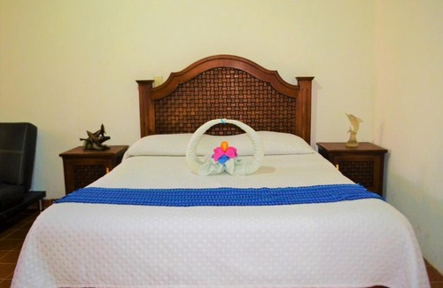 Comitan de Dominguez Hotel | Comfortable Hotel Delfín Comitán with Breakfast Included
