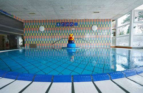 Izola Hotel | Discover Hotel Delfin: Oceanfront Retreat with Pool Access
