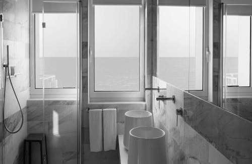 Faro Hotel | Experience Hotel Delle Nazioni: Oceanfront & Pet Friendly