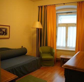 Leoben Hotel | Pet-Friendly Gasthof zum Greif with Breakfast and Restaurant