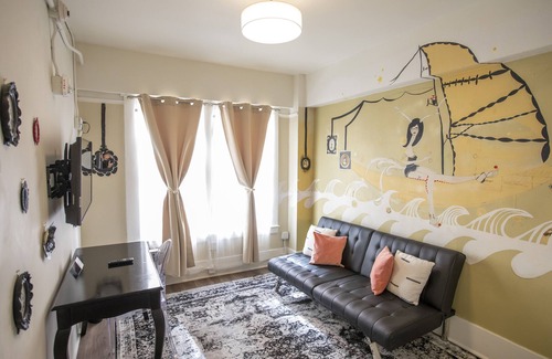 Chinatown Hotel | Discover Comfort at Hotel des Arts with Spa & Breakfast
