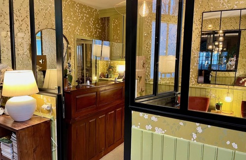 Arbois Hotel | Inviting Hotel des Messageries with Spa & Breakfast Options