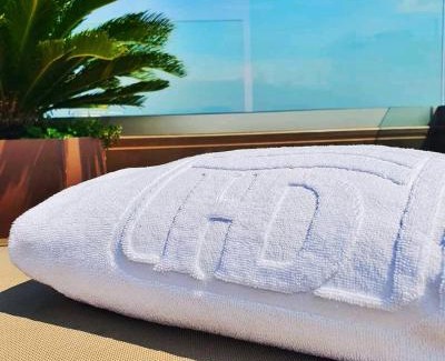 Desenzano del Garda Hotel | Relaxing Hotel Desenzano: Oceanfront Views & Poolside Fun
