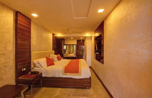 Mount Abu Hotel | Comfortable Stay at Hotel Dev Residency with Breakfast Included