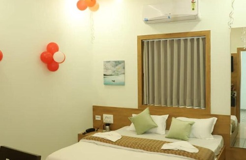 Morbi Hotel | Discover Devdoot Residency: Family-Friendly Getaway Awaits