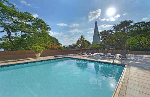 Zona 01 Hotel | Exceptional Hotel Deville Business Maringá: Pet-Friendly Oasis