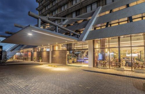 Da Goiabeira Hotel | Experience Hotel Deville Prime Cuiabá: Pet Friendly & Pool