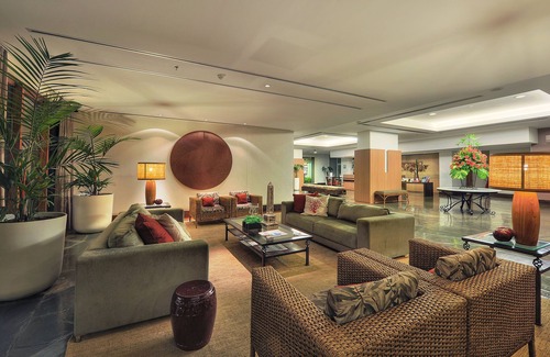Itapua Hotel | Discover Hotel Deville Prime Salvador: Pet-Friendly Escape