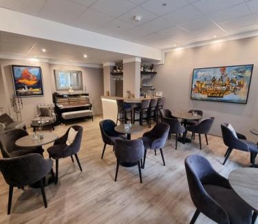 Wedel Hotel | Discover Hotel Diamant: Family-Friendly with Breakfast & More