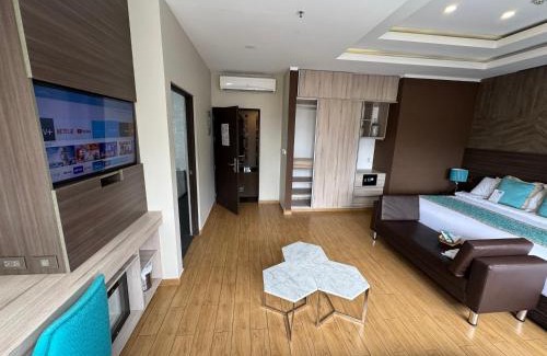 Cercado de Lima Hotel | Welcoming Retreat at Hotel Diamond Lima with Hot Tub Access