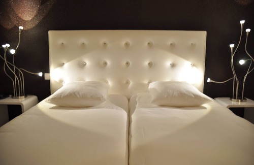 Amneville Hotel | Inviting Hotel Diane: Eco-Friendly Stay with Pool Access
