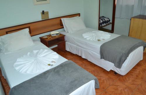 Centro Hotel | Discover Hotel Dias: Pet-Friendly Stay with Breakfast Included