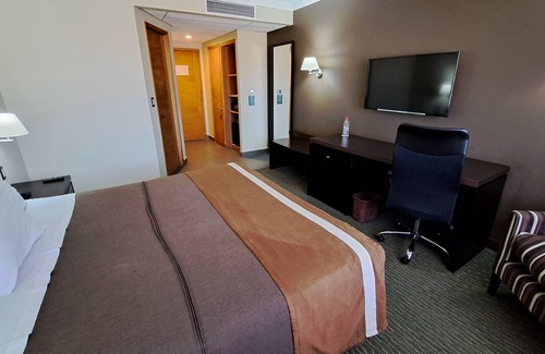 Calama Hotel | Discover Hotel Diego de Almagro Alto el Loa with Pool & Spa