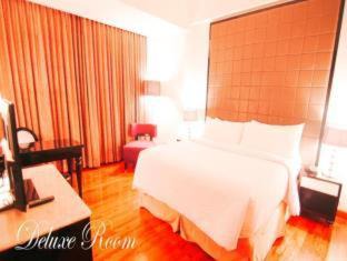 Senayan Hotel | Convenient Stay at Hotel Diradja - Family-Friendly Amenities