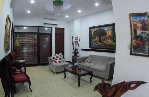 Ciudad Nueva Hotel | Budget-Friendly Retreat at Hotel Discovery with Pool & Dining