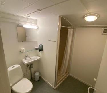Qeqertarsuaq Hotel | Experience Oceanfront Bliss at Hotel Disko Island